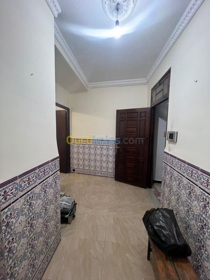 Location Appartement F5 Alger Kouba