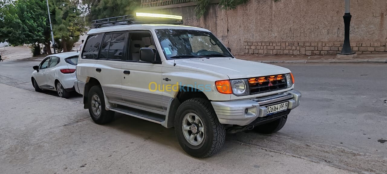 Mitsubishi Pajero Court 1999 Pajero Court