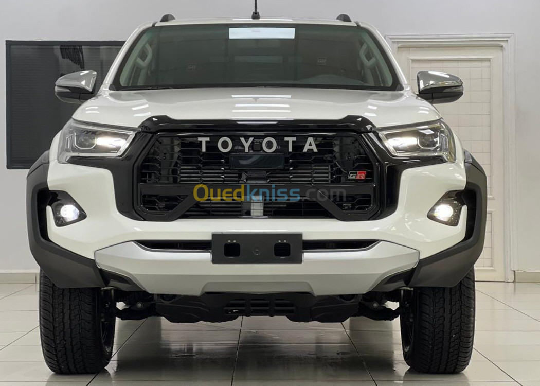 Toyota Hilux 2024 GR