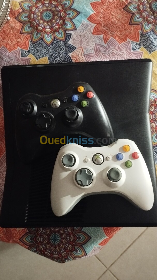 xbox 360 slim avec volant et pédale Original kaba d europe