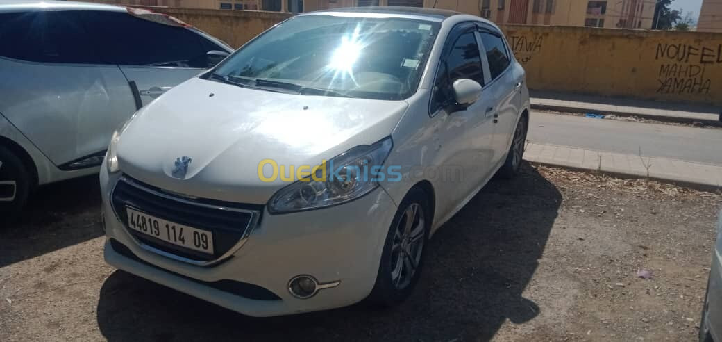 Peugeot 208 2014 208