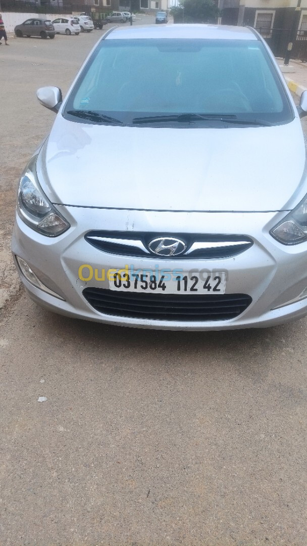 Hyundai Accent RB  4 portes 2012 Accent RB  4 portes