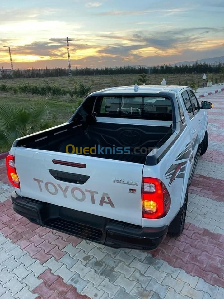 Toyota Hilux GR 2024 La toute