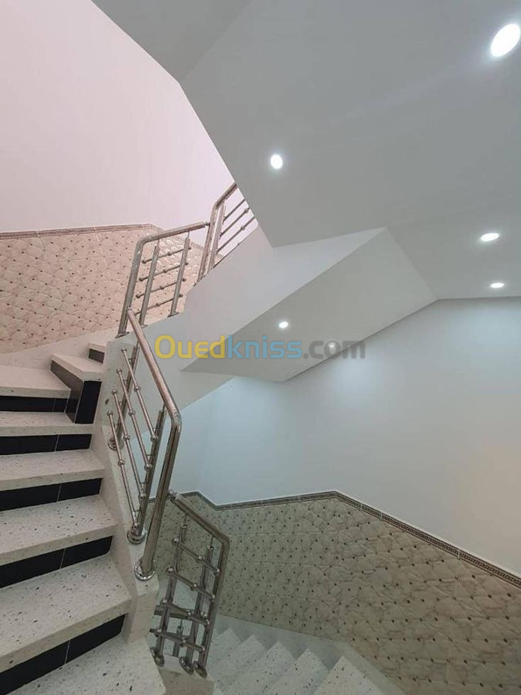 Vente Appartement F2 Alger Bordj el kiffan