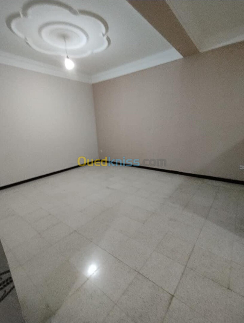 Location Niveau De Villa F3 Alger Bouzareah