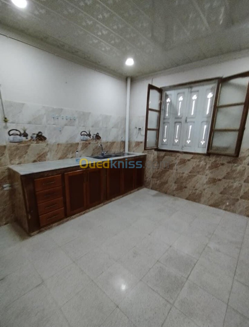 Location Niveau De Villa F3 Alger Bouzareah