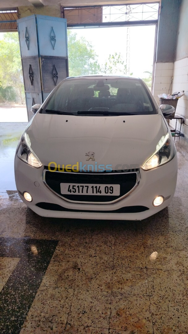 Peugeot 208 2014 Allure