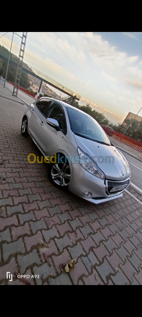 Peugeot 208 2014 208