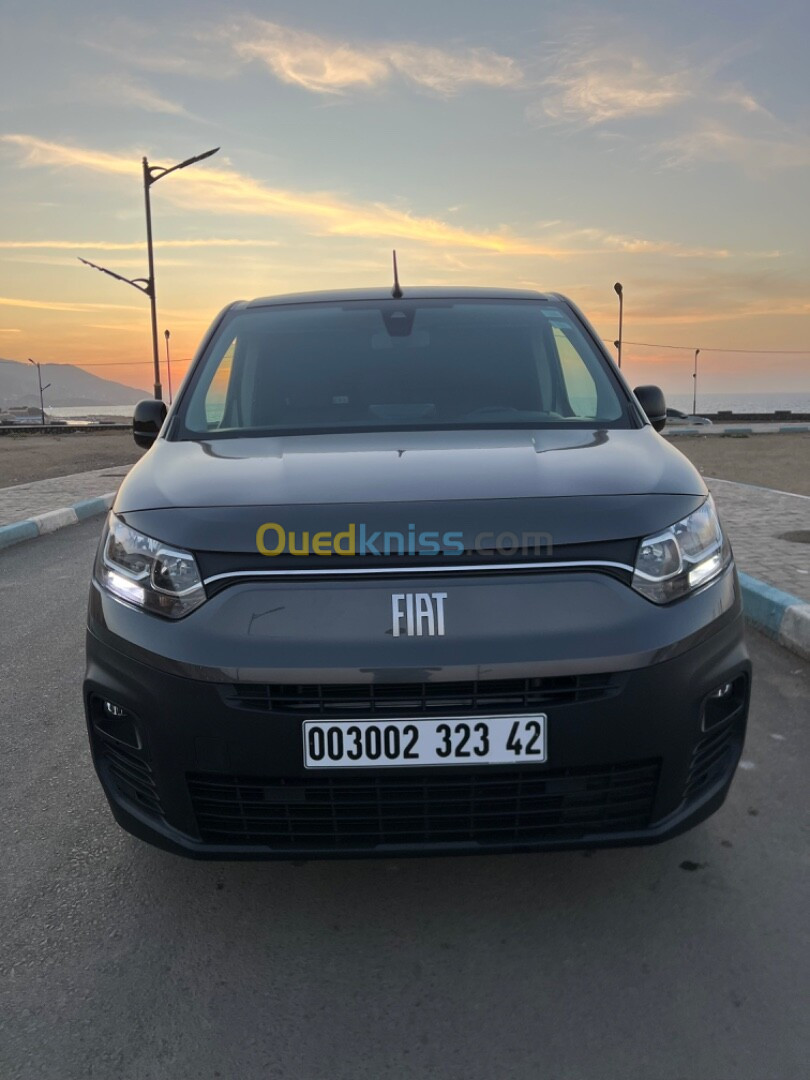 Fiat Doblo 2023 Italien