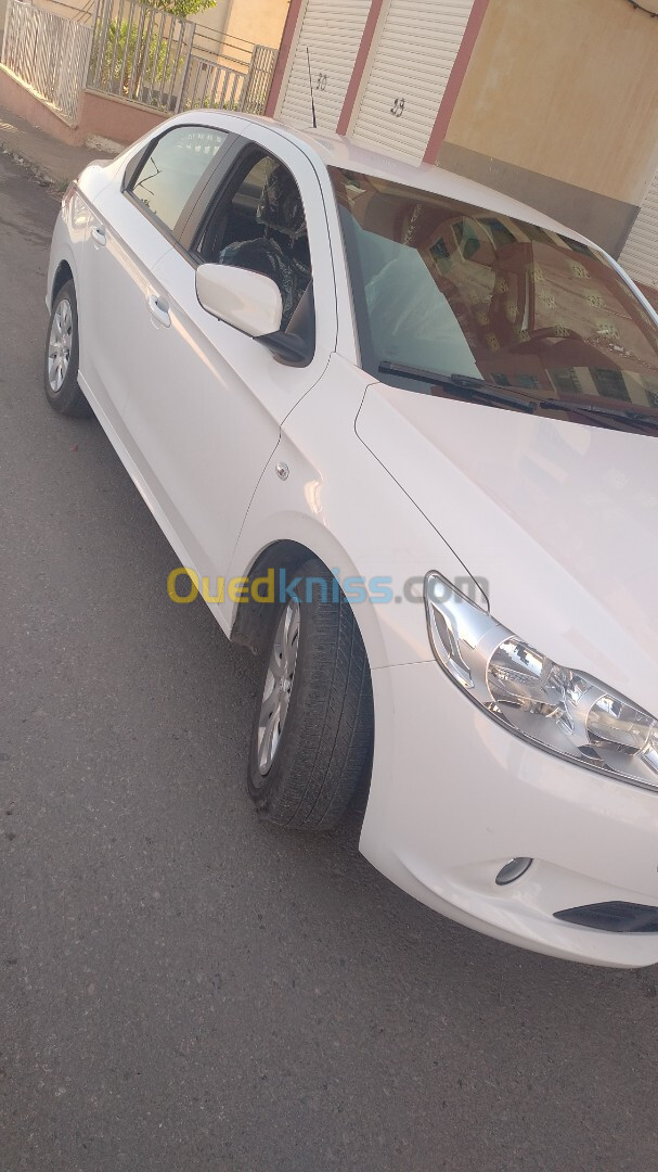 Peugeot 301 2014 Active