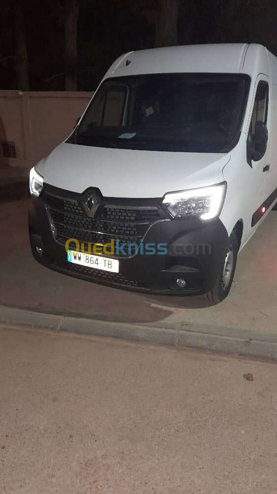 Renault Master 3 panneaux 2023