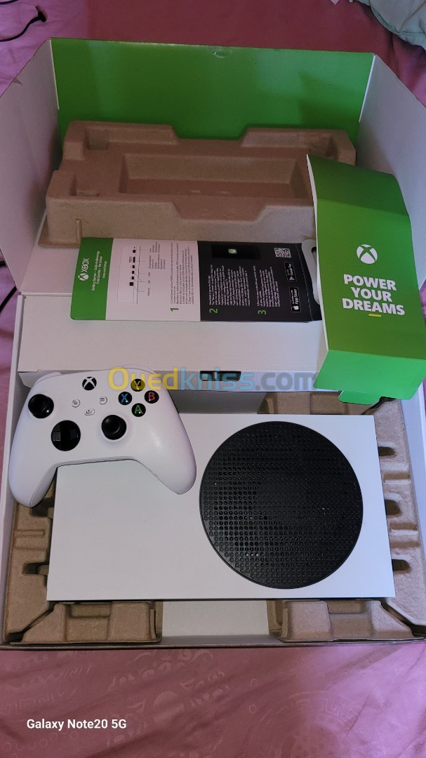 Xbox series s produit européen 🇫🇷🇬🇧 état 20/10 