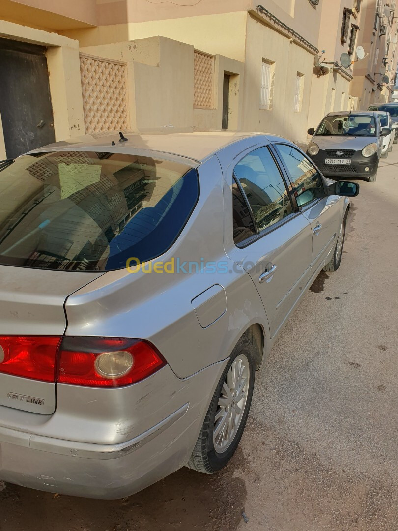 Renault Laguna 2 2001 Phase 2