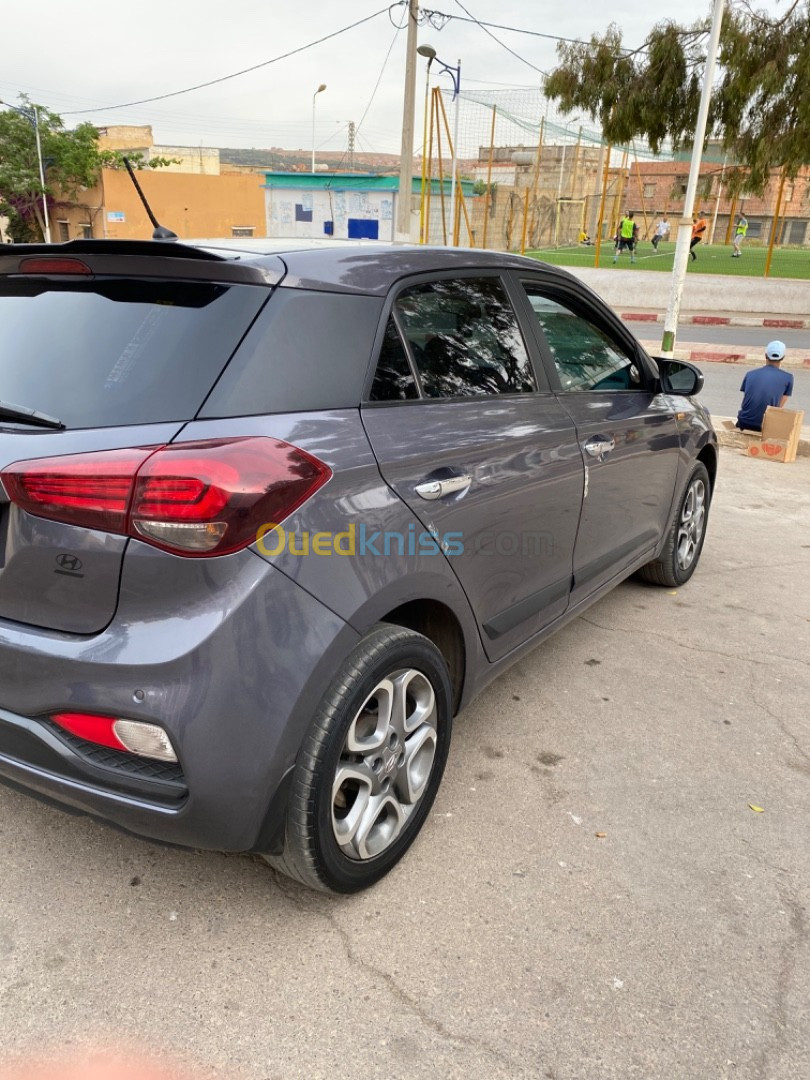 Hyundai i20 2020 Mostaganem Algérie