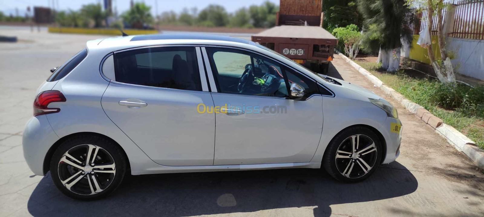 Peugeot 208 2015 GT Line