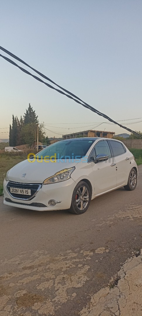 Peugeot 208 2015 Allure