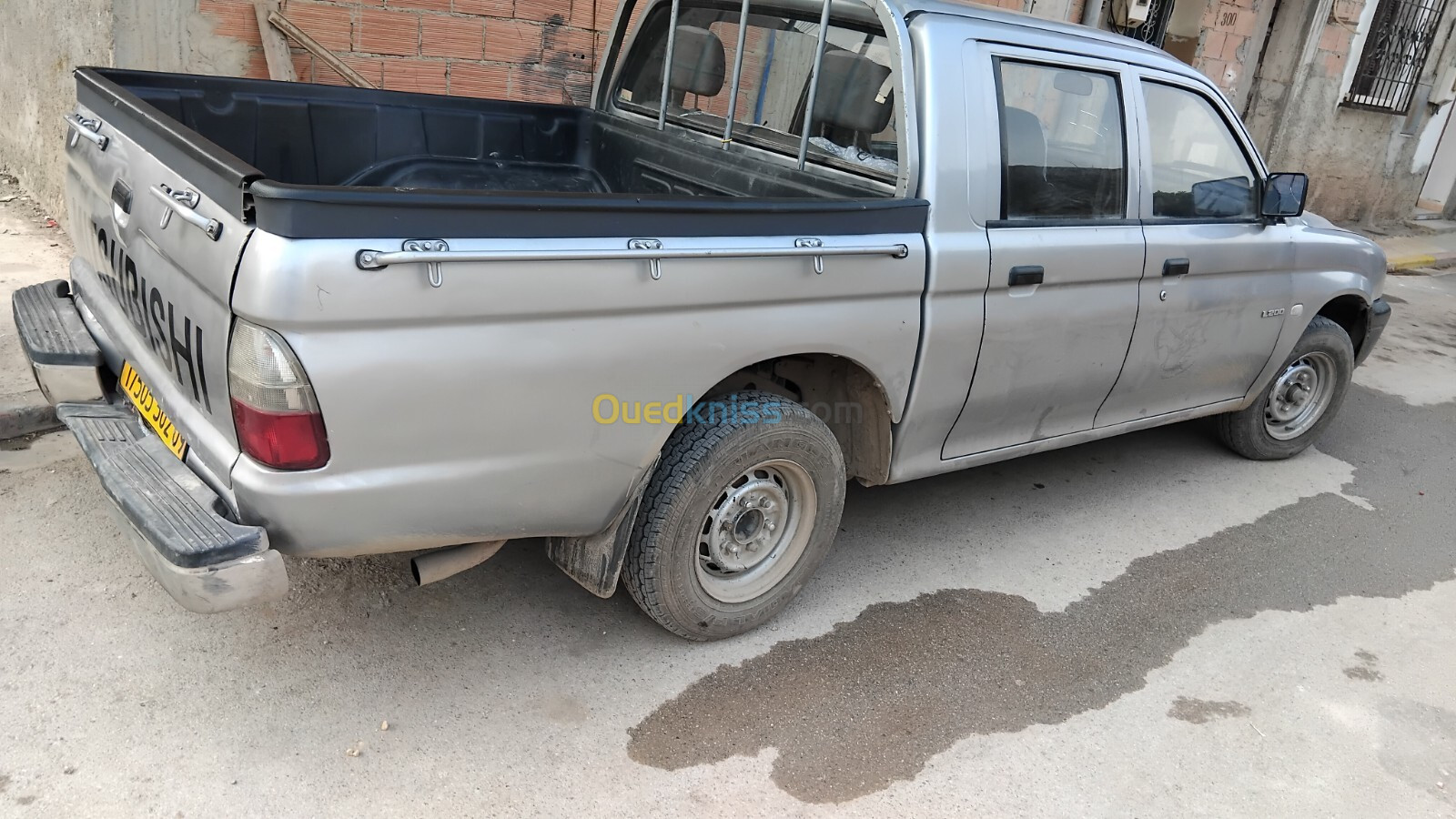 Mitsubishi L200 2002 Dopl kabin