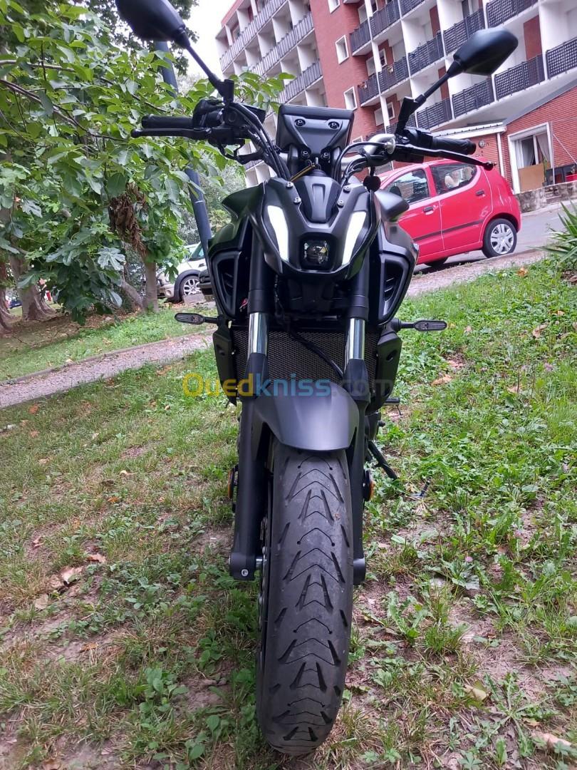 Yamaha MT 07 2024