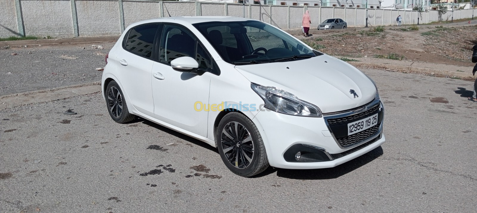 Peugeot 208 2019 Allure sans toit