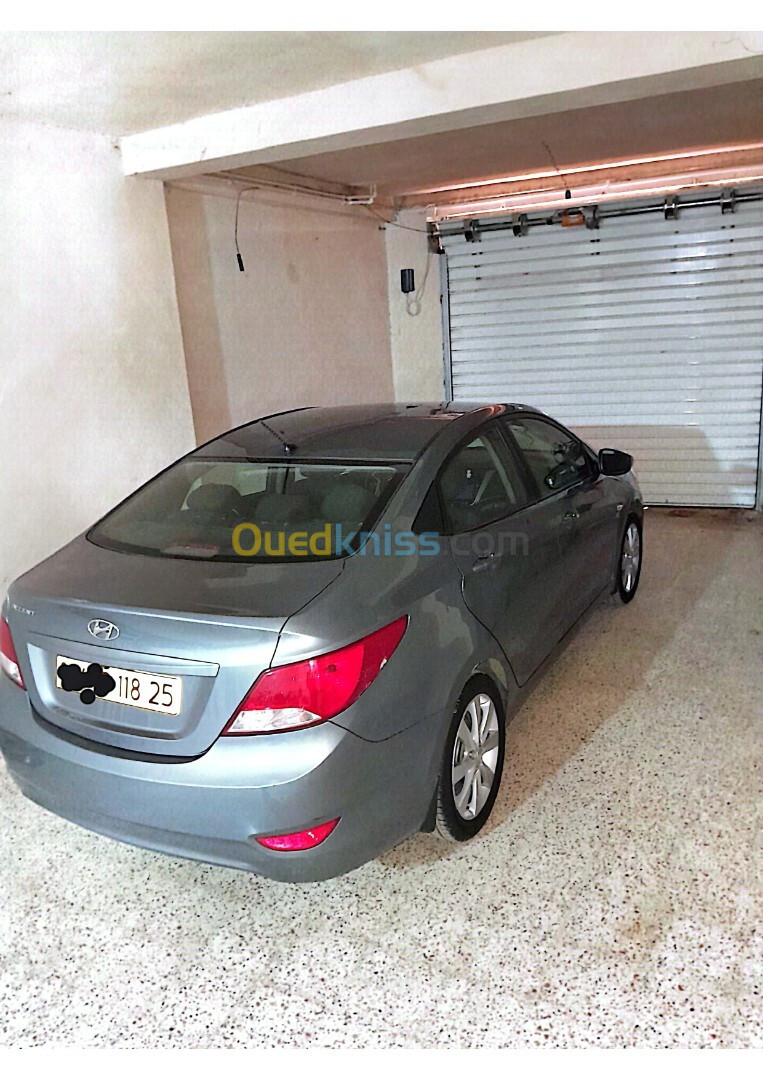 Hyundai Accent RB  4 portes 2018 Accent RB  4 portes