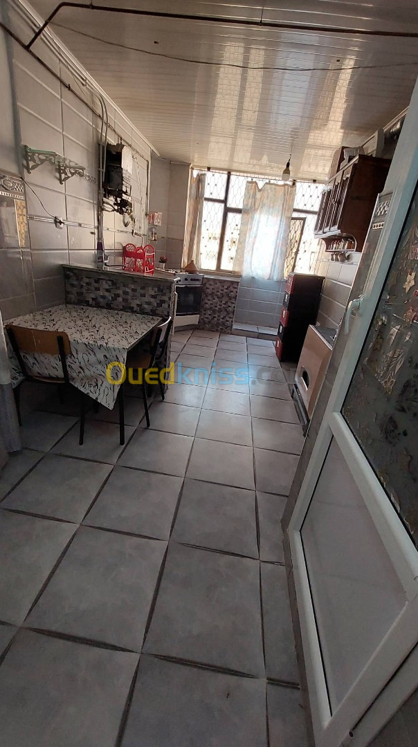 Vente Appartement F2 Ain temouchent Hassi el ghella