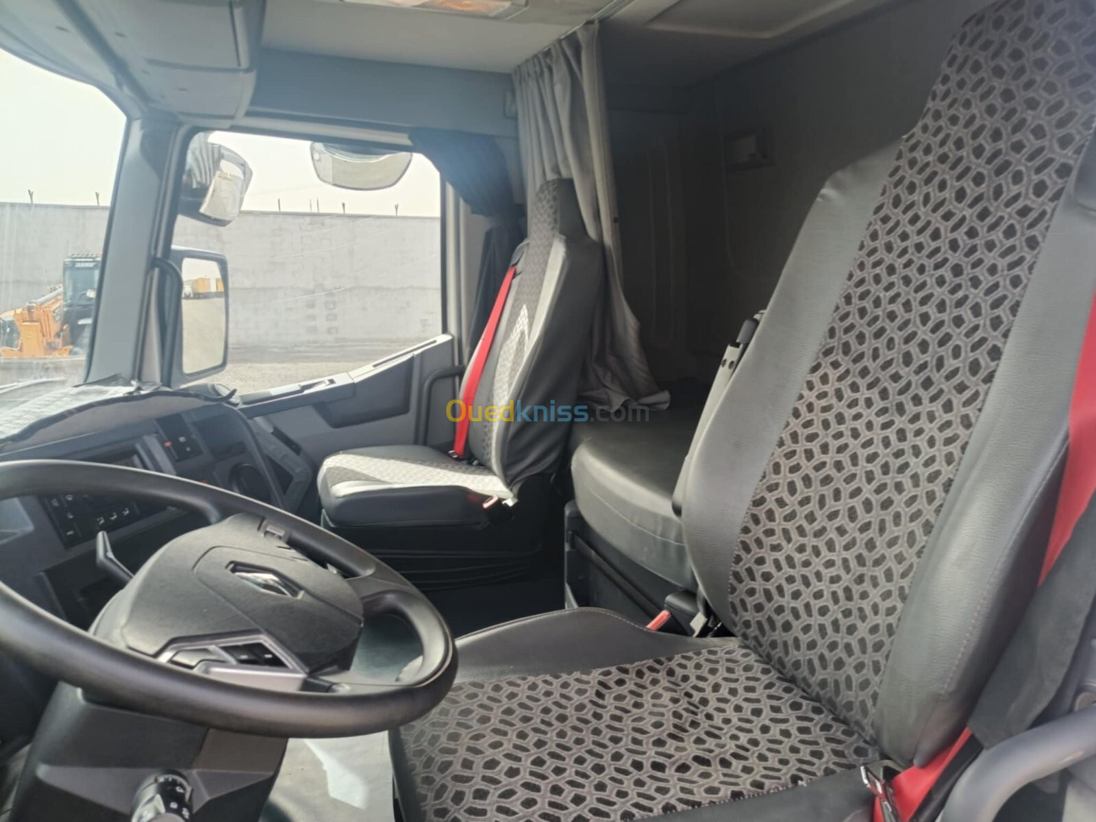 CAMION RENAULT K500 6X4 2019