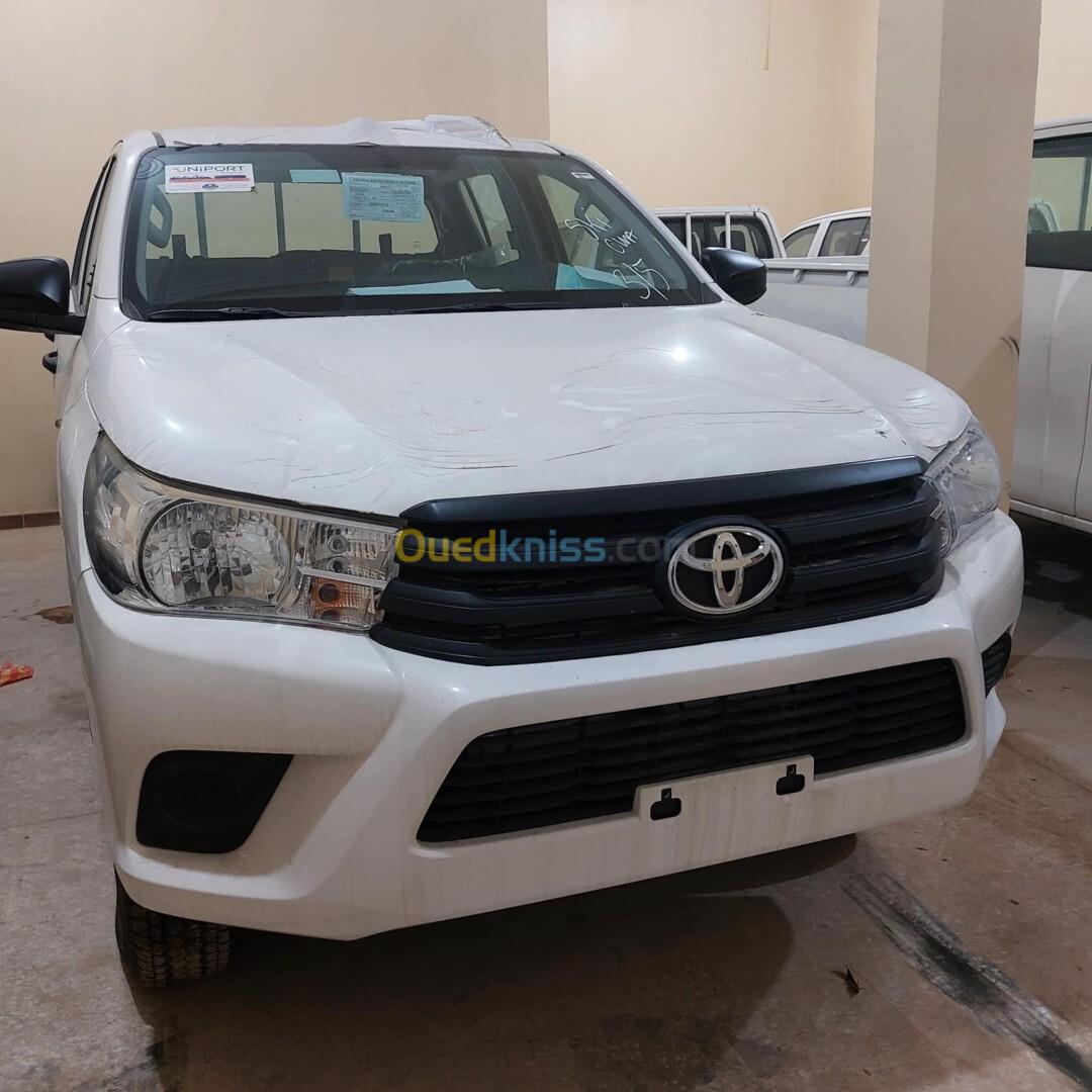 Toyota Hilix 4x4 2024 جنوب أفريقيا