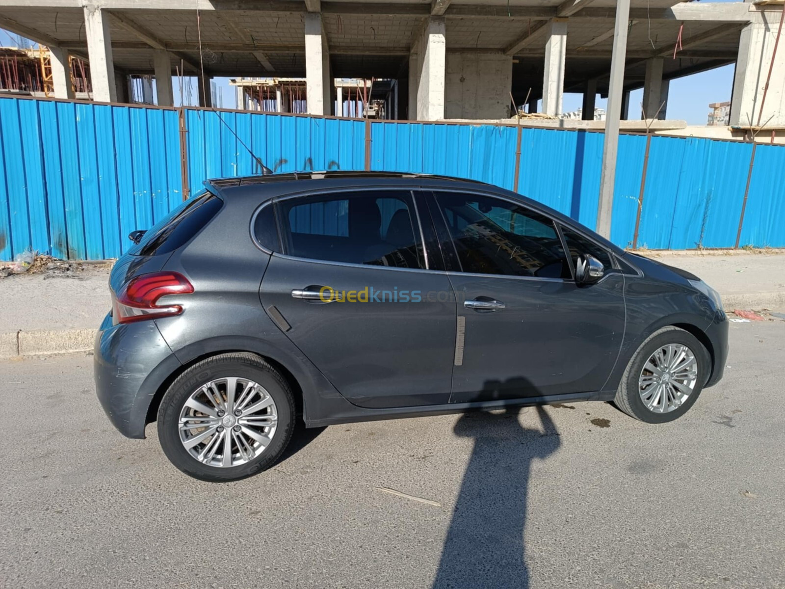 Peugeot 208 2015 Allure Facelift