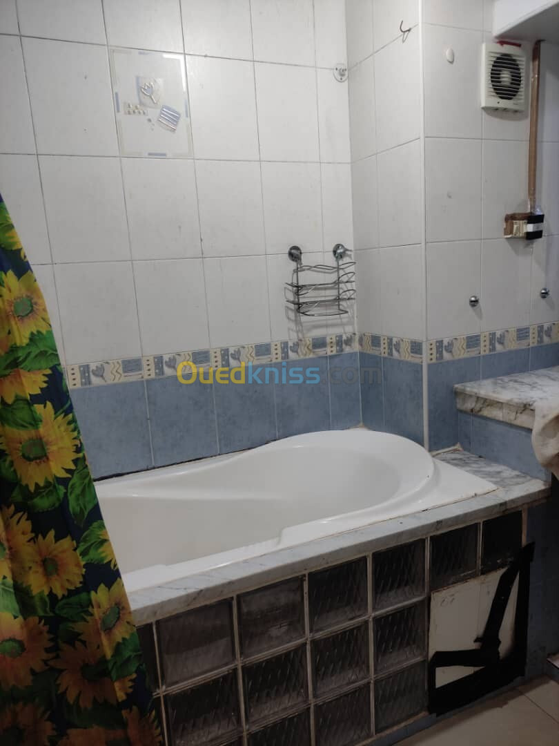 Location Appartement F05 Alger Hussein dey