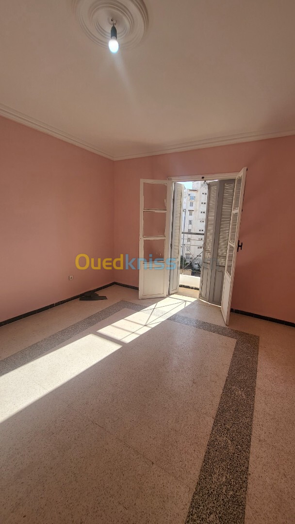 Vente Appartement F3 Alger Ain benian