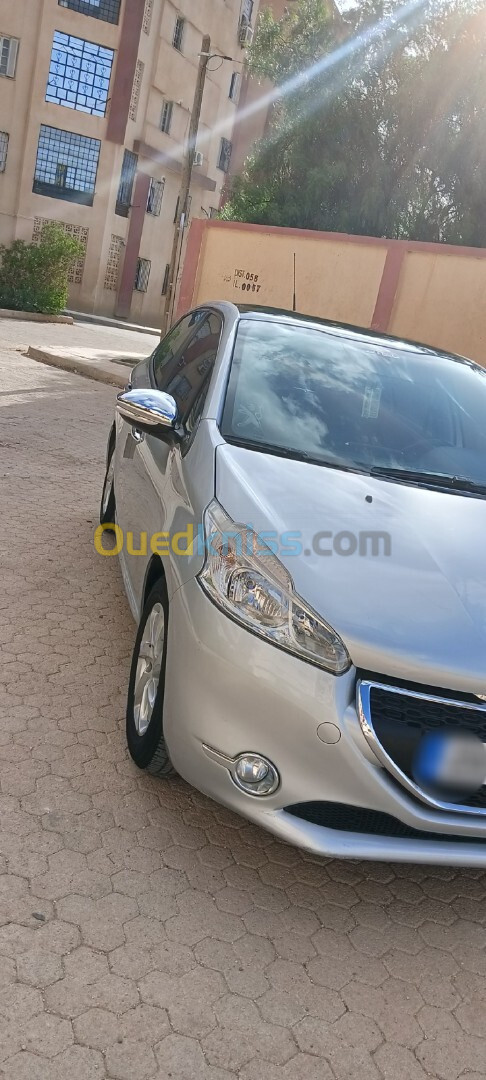 Peugeot 208 2013 Allure