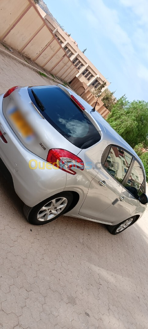 Peugeot 208 2013 Allure