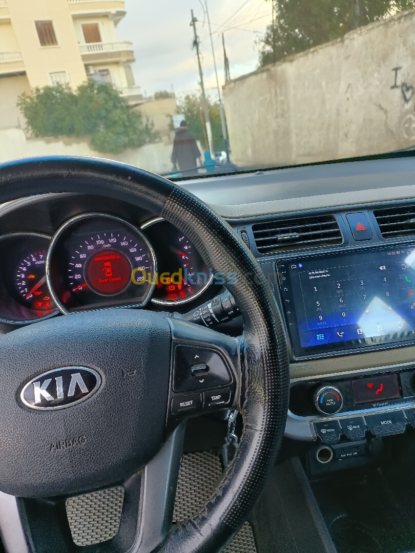 Kia Rio 5 portes 2014 Funny