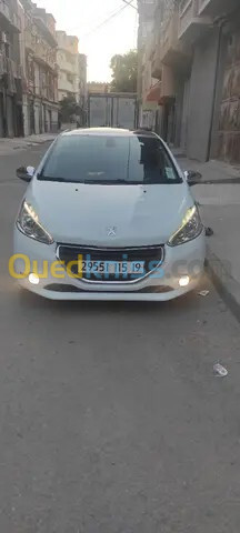 Peugeot 208 2015 Allure