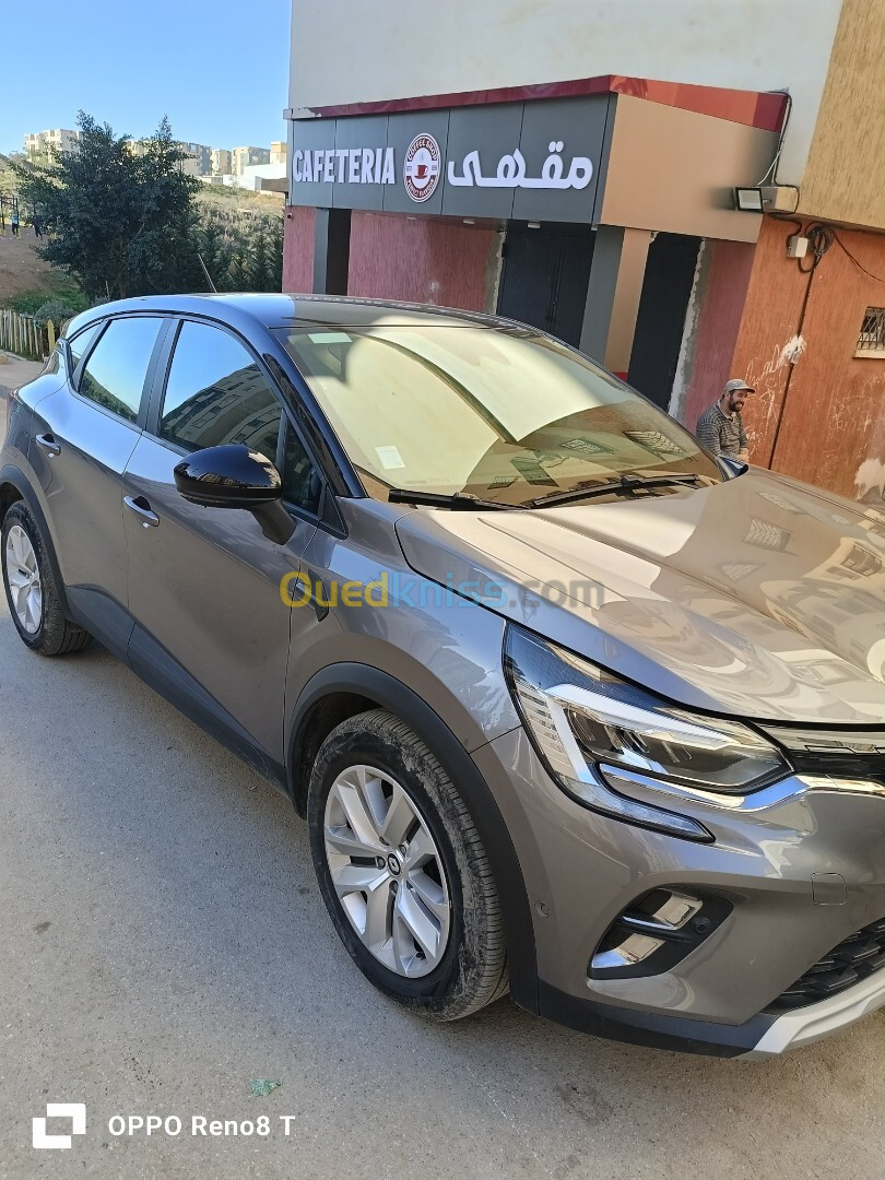 Renault Captur 2022 Hitech