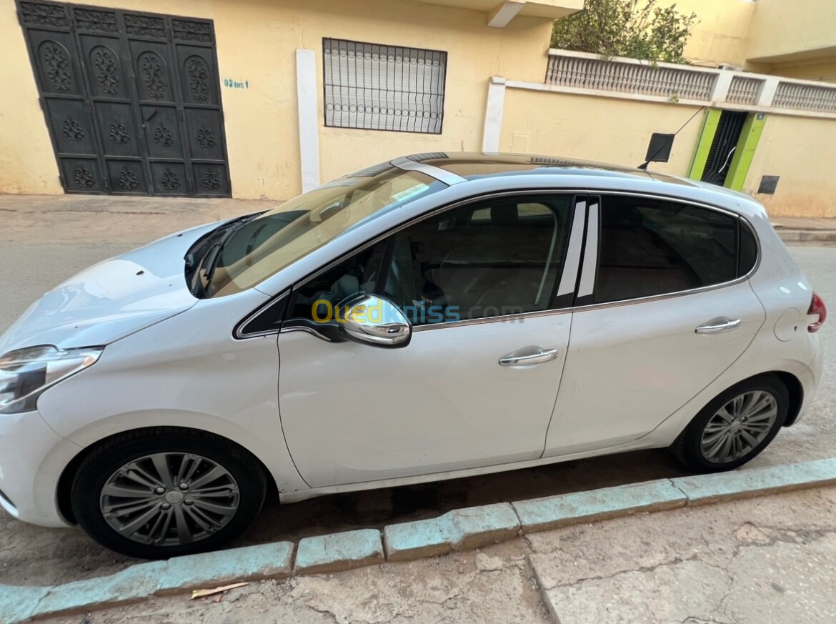 Peugeot 208 2016 Allure Facelift