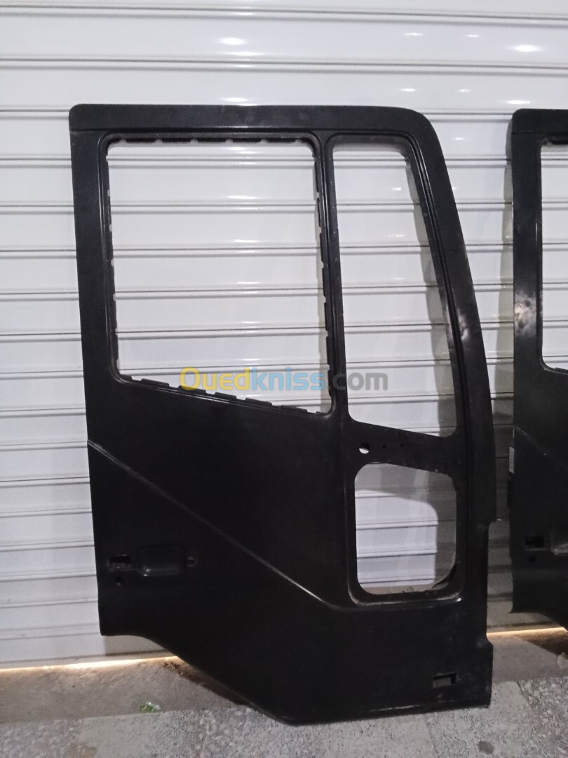 2 portes droits camion Daewoo 