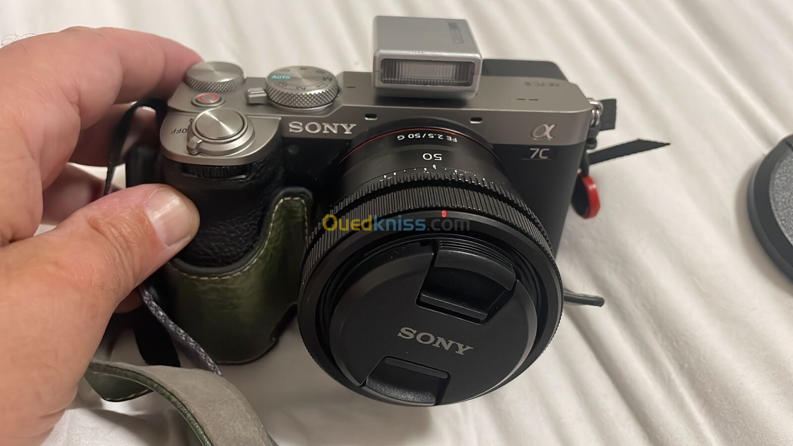 Sony A7C Mark ii Silver kit 50mm 2.5 Etat 10/10