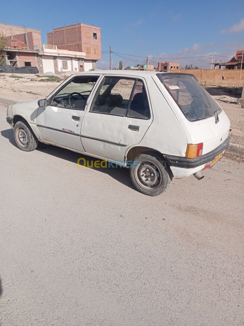 Peugeot 205 1987 