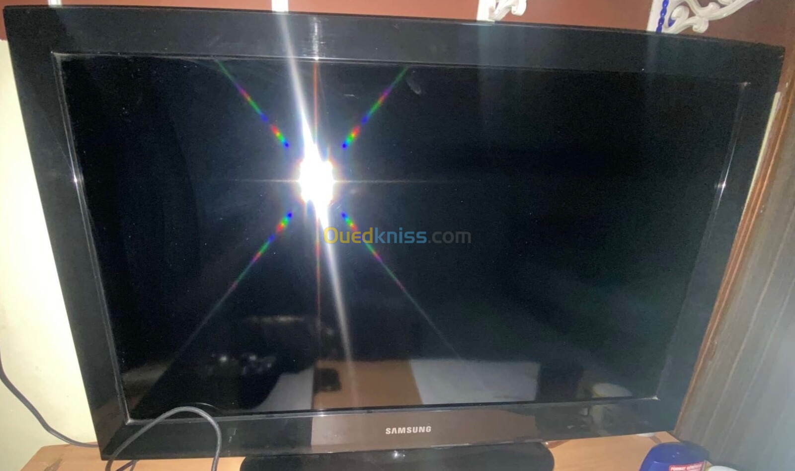 Television Samsung très bon état 110w/60hz soma lah ybarek 