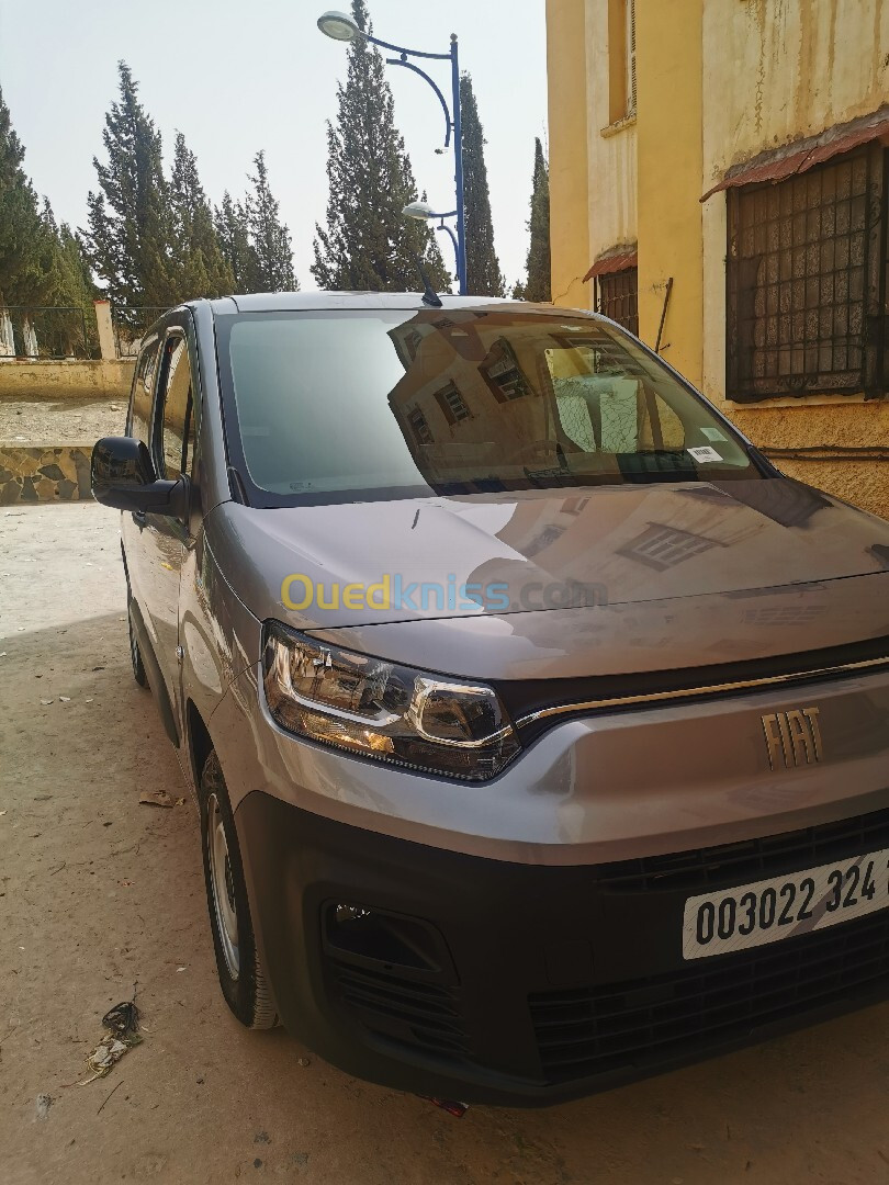 Fiat Doblo 2024 italien 2024 Professionnel