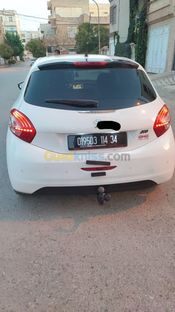 Peugeot 208 2014 208