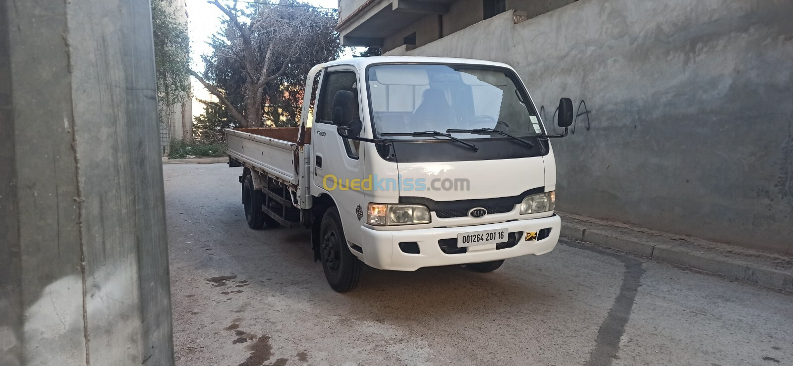 Kia K3600 2001