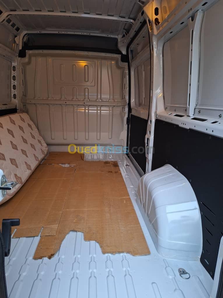 Fiat fourgon Ducato 2023