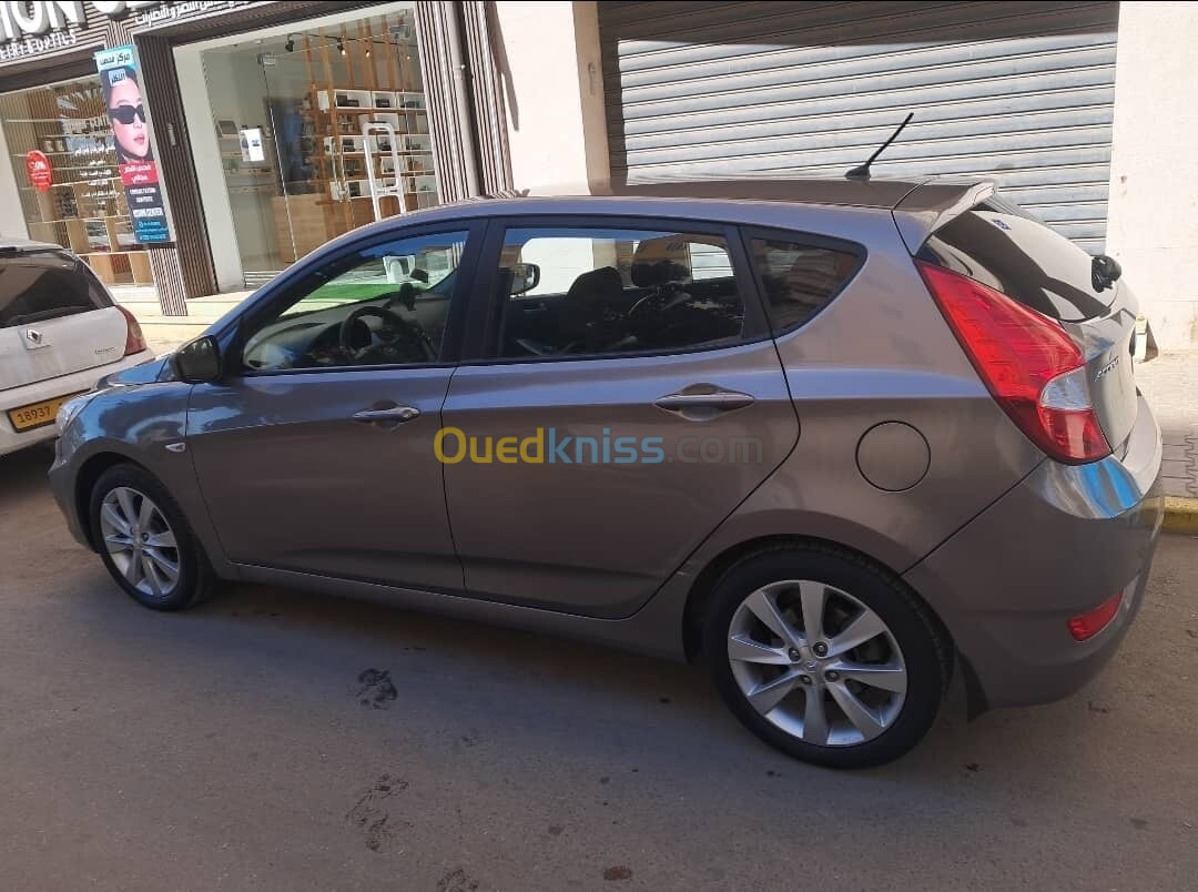 Hyundai Accent RB  5 portes 2018 Préstige