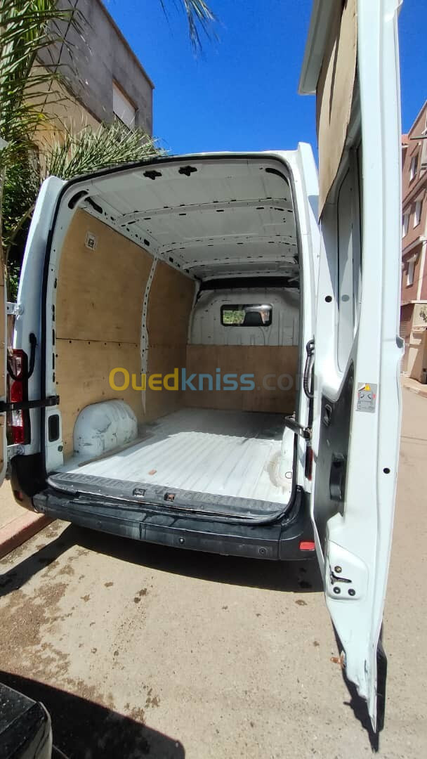 Renault master 2014