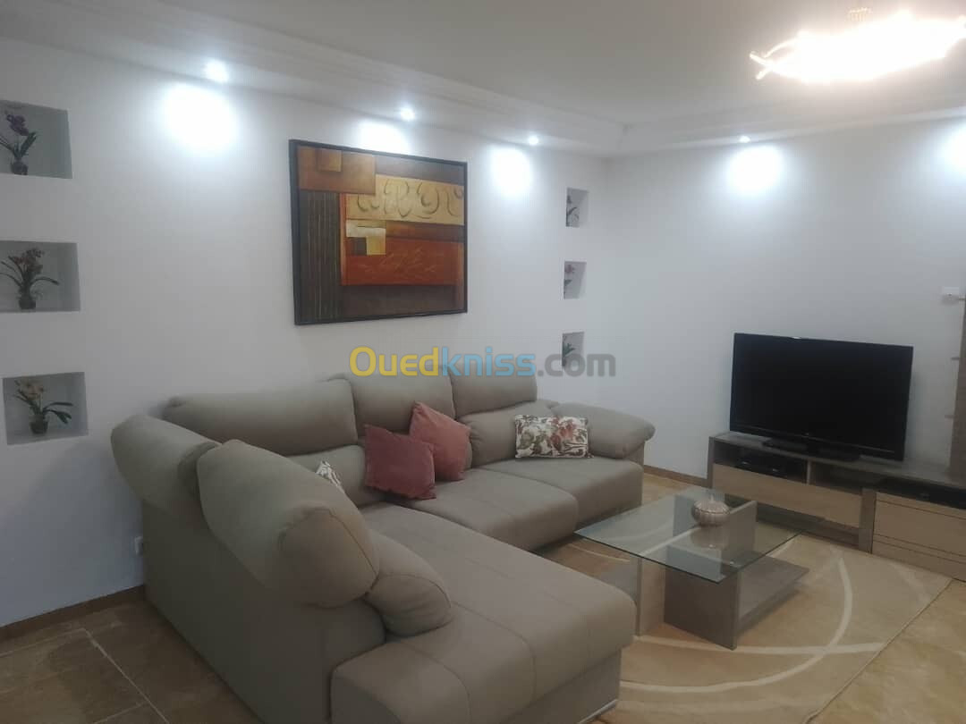 Location Appartement F4 Alger Hydra