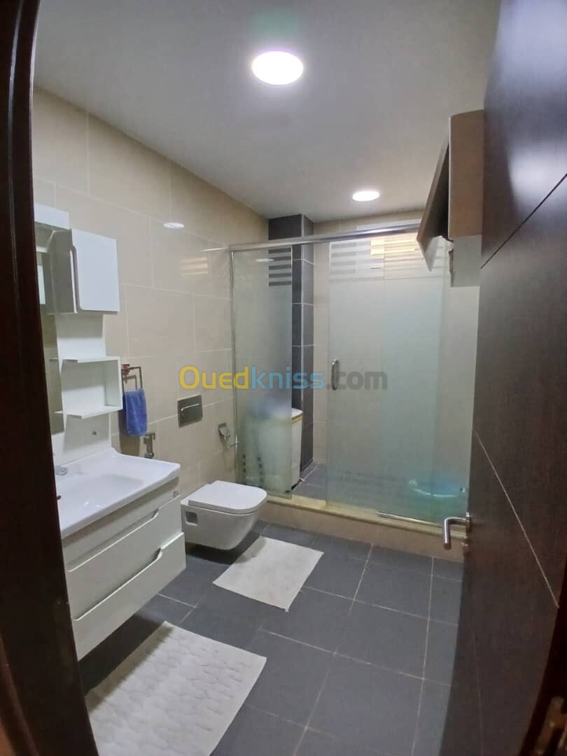 Location Appartement F4 Alger Cheraga