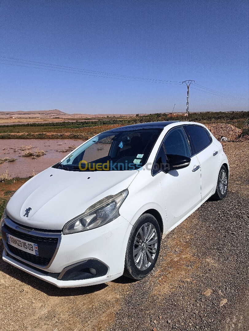 Peugeot 208 2015 Allure Facelift