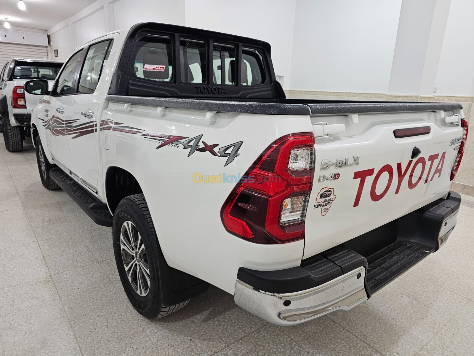 Toyota Hilux 2024 سعودية اوطو